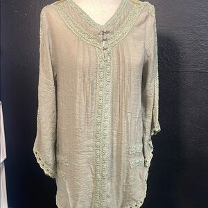 Elegant Lace Trimmed Women's Top